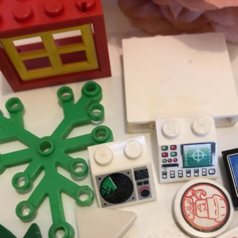 LEGO ACCESSORIES LEGO COMPUTER LEGO PARTS Star Wars LEGO City Sets